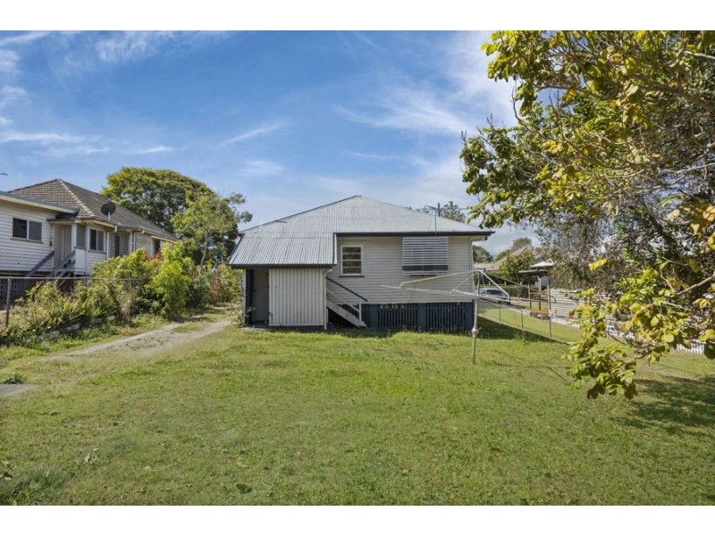 7 Dundee Street, Holland Park QLD 4121