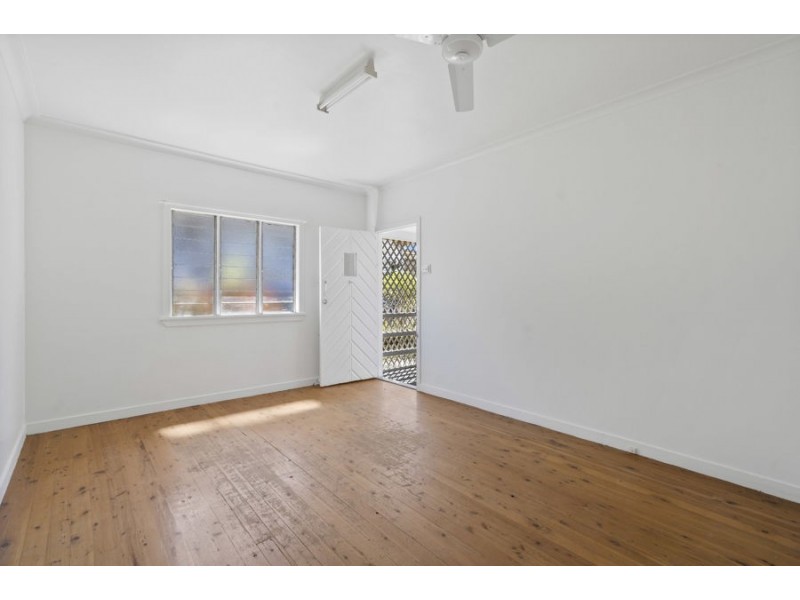 7 Dundee Street, Holland Park QLD 4121