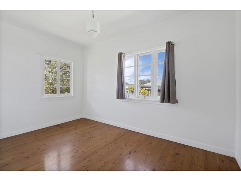 7 Dundee Street, Holland Park QLD 4121