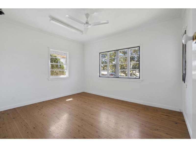 7 Dundee Street, Holland Park QLD 4121