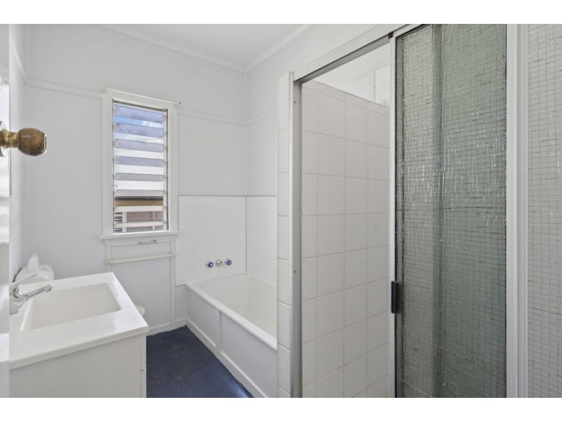 7 Dundee Street, Holland Park QLD 4121