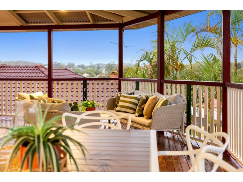 18 Brodie Street, Holland Park West QLD 4121