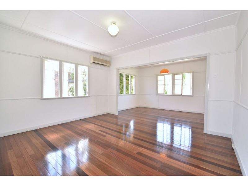 15 Esmonde Place, Coorparoo QLD 4151