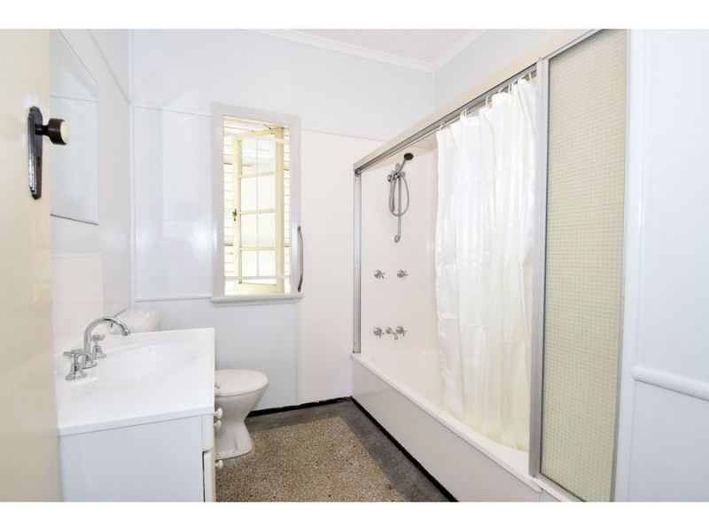 15 Esmonde Place, Coorparoo QLD 4151