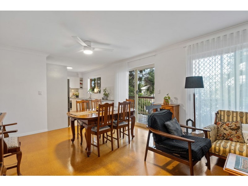 1 / 32 Weston Street, Coorparoo QLD 4151