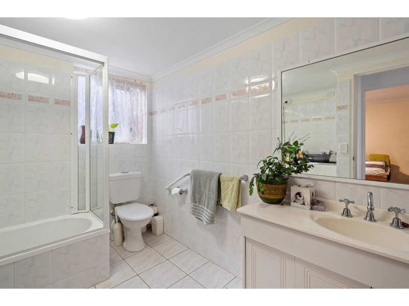 1 / 32 Weston Street, Coorparoo QLD 4151