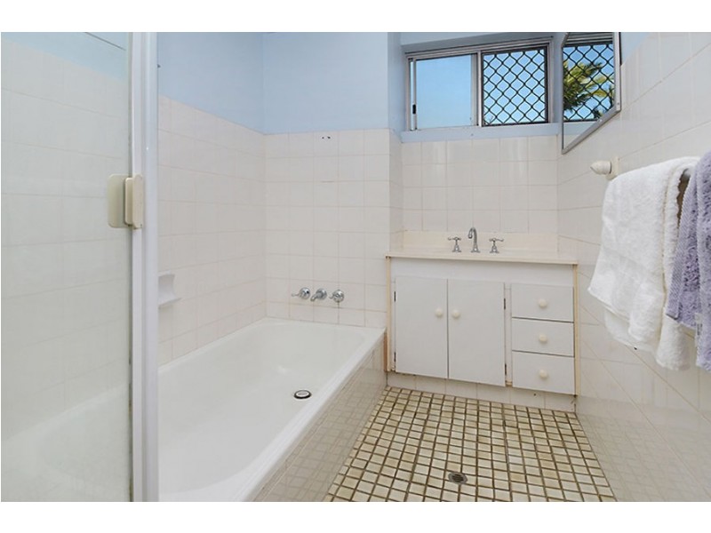 3/10 Stirrat Street, Coorparoo QLD 4151