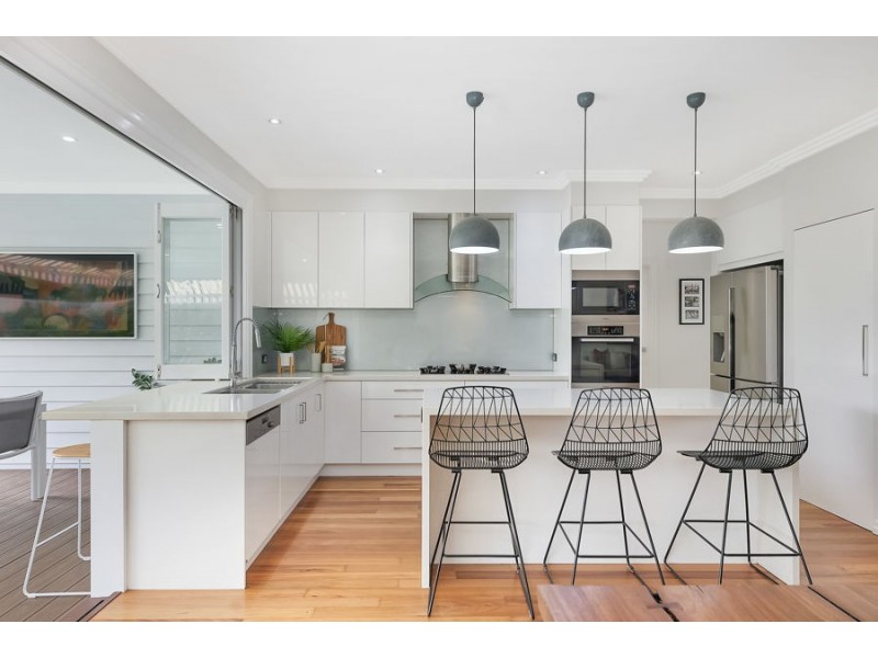 32 Pelham Street, Coorparoo QLD 4151