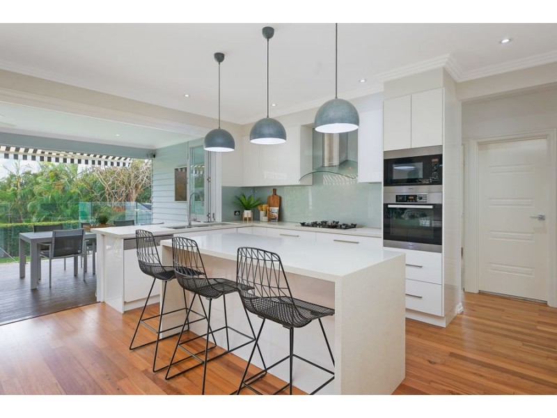 32 Pelham Street, Coorparoo QLD 4151