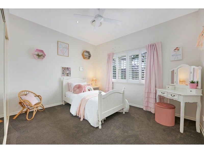 32 Pelham Street, Coorparoo QLD 4151