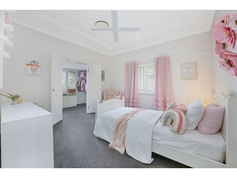 32 Pelham Street, Coorparoo QLD 4151