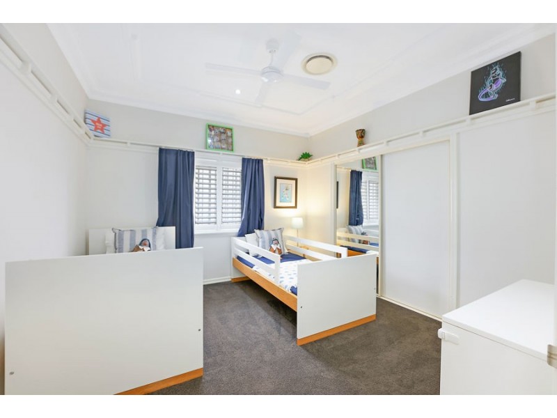 32 Pelham Street, Coorparoo QLD 4151