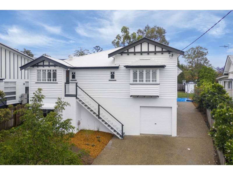 52 Wylma Street, Holland Park QLD 4121