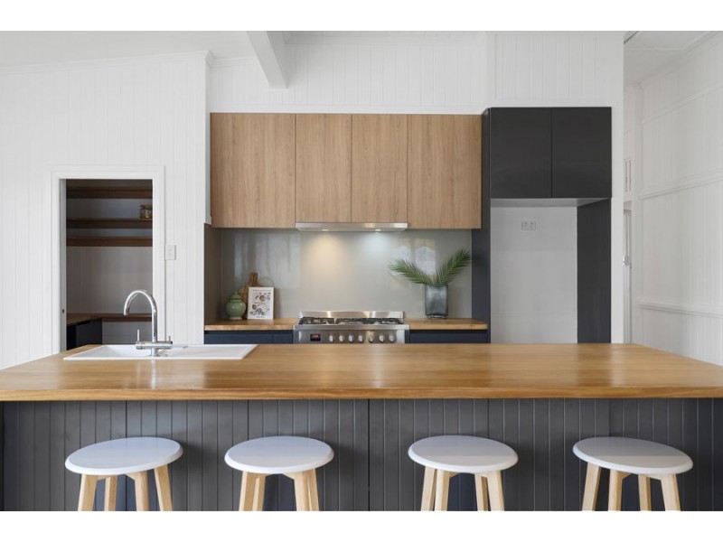 52 Wylma Street, Holland Park QLD 4121