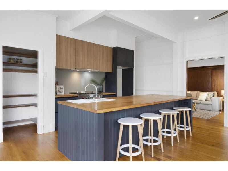 52 Wylma Street, Holland Park QLD 4121