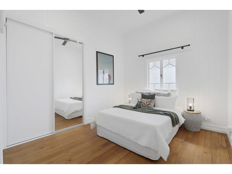 52 Wylma Street, Holland Park QLD 4121