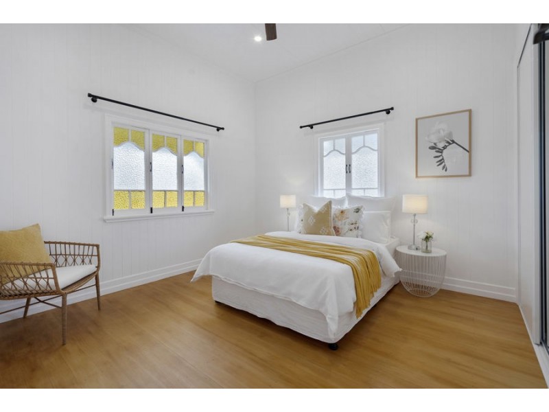 52 Wylma Street, Holland Park QLD 4121