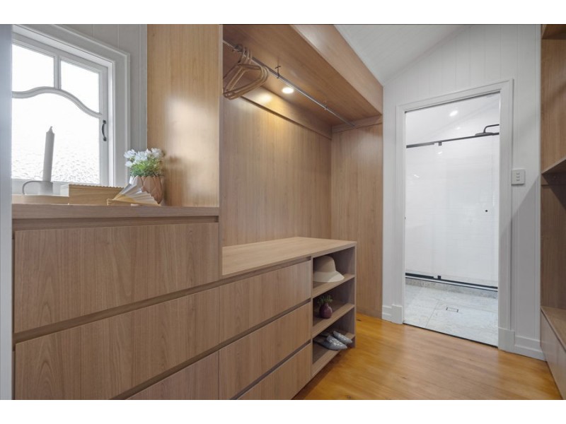 52 Wylma Street, Holland Park QLD 4121