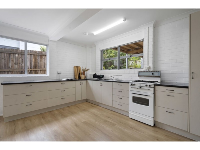 52 Wylma Street, Holland Park QLD 4121