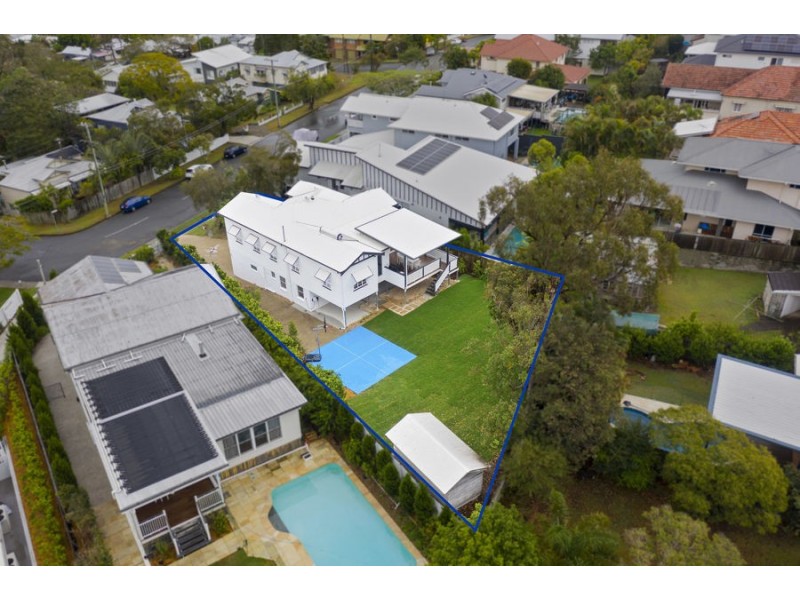 52 Wylma Street, Holland Park QLD 4121