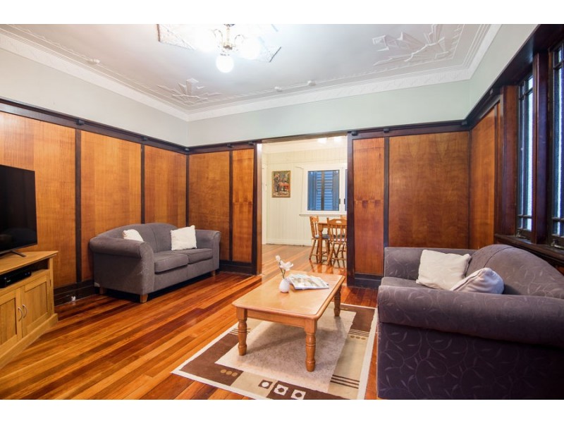 76 Bunya Street, Greenslopes QLD 4120