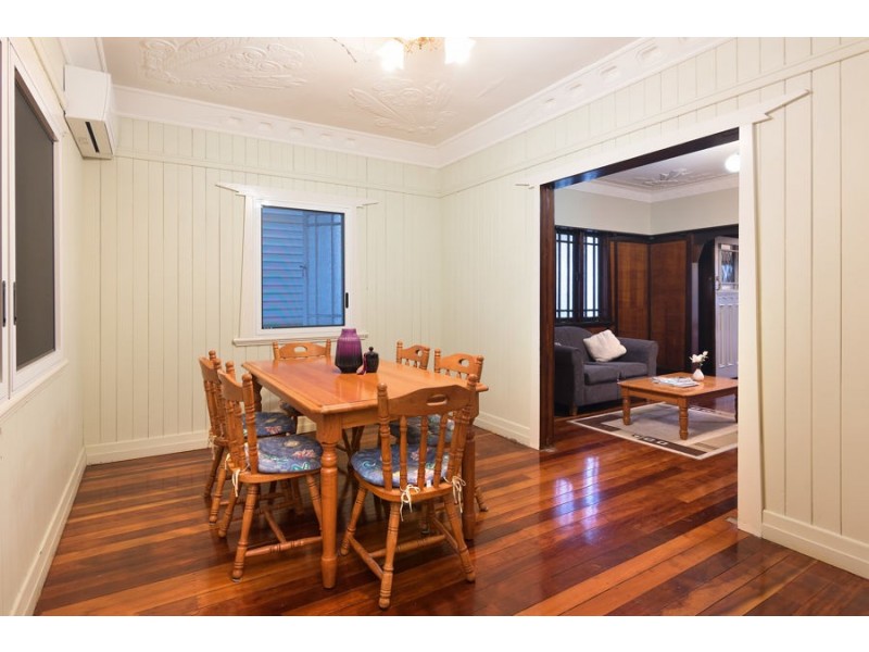 76 Bunya Street, Greenslopes QLD 4120