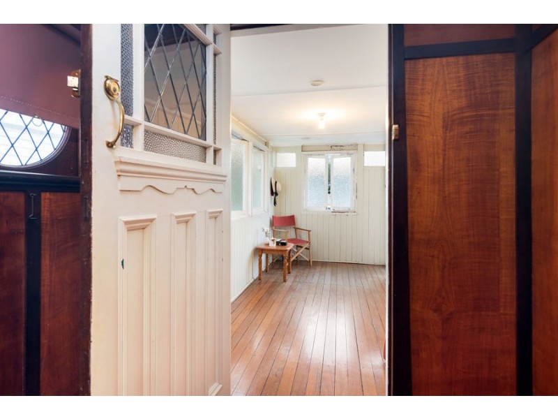 76 Bunya Street, Greenslopes QLD 4120