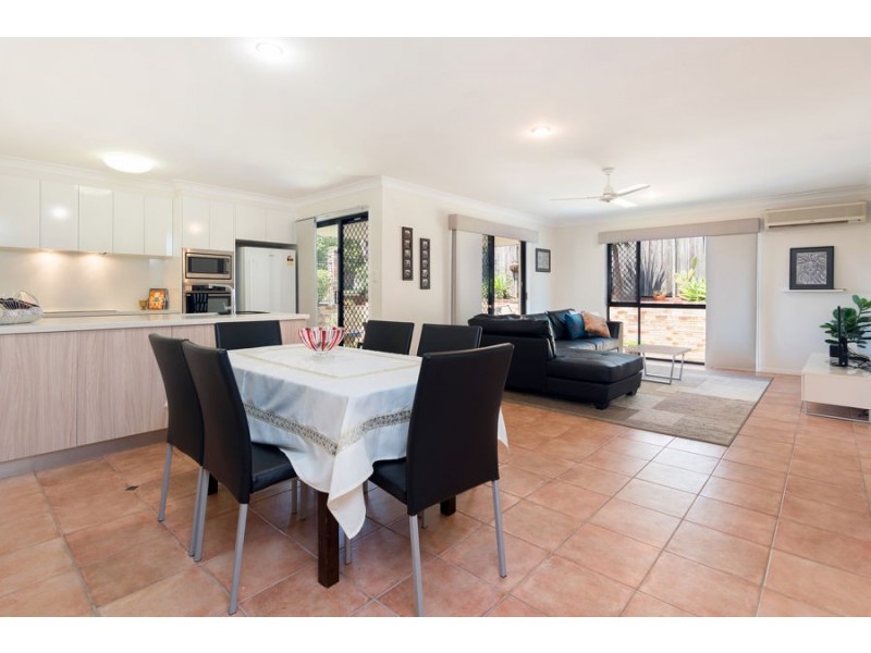 1/132 Kate Street, Carina QLD 4152