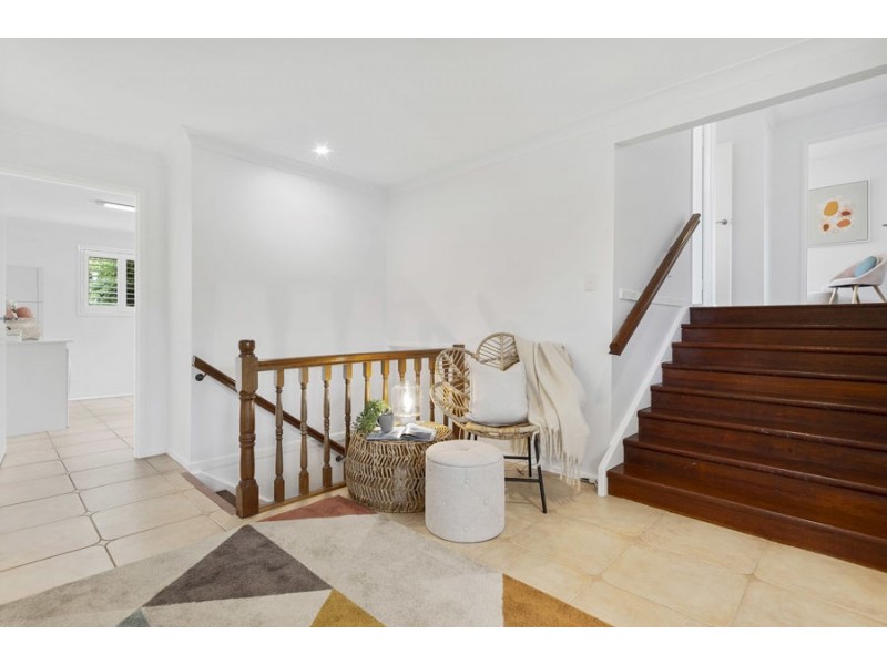 143 Sapphire Street, Holland Park QLD 4121