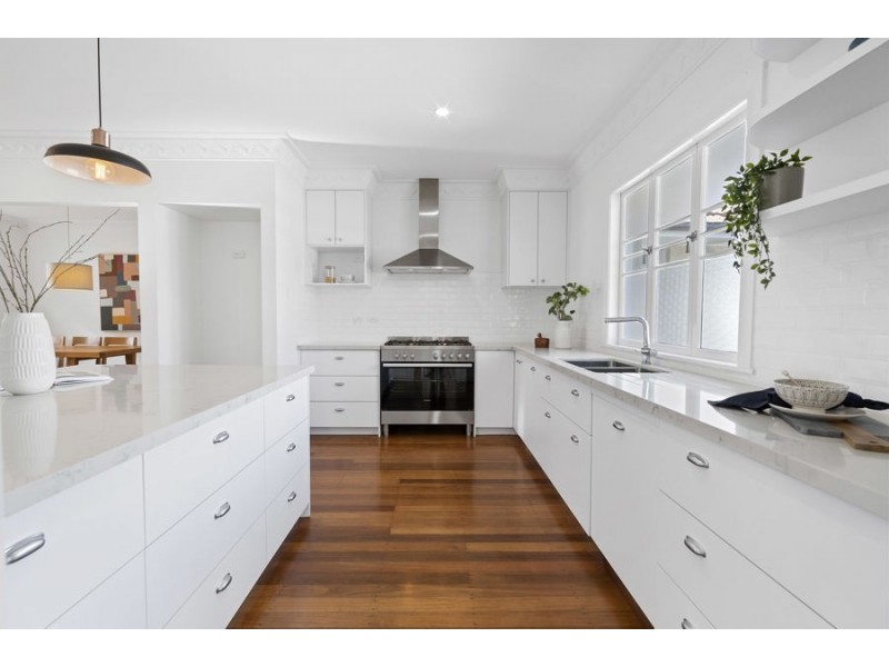 19 Park Street, Coorparoo QLD 4151