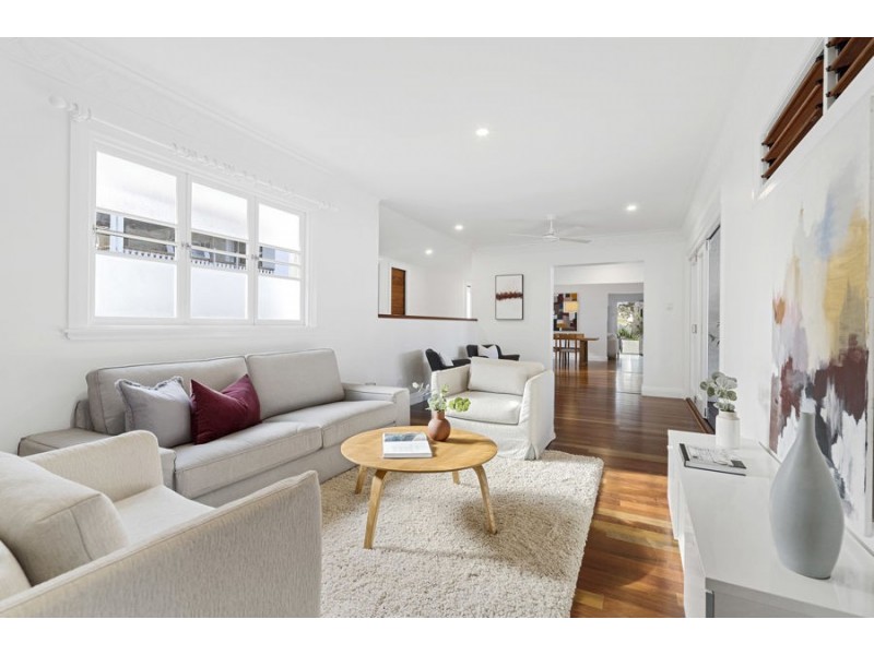 19 Park Street, Coorparoo QLD 4151