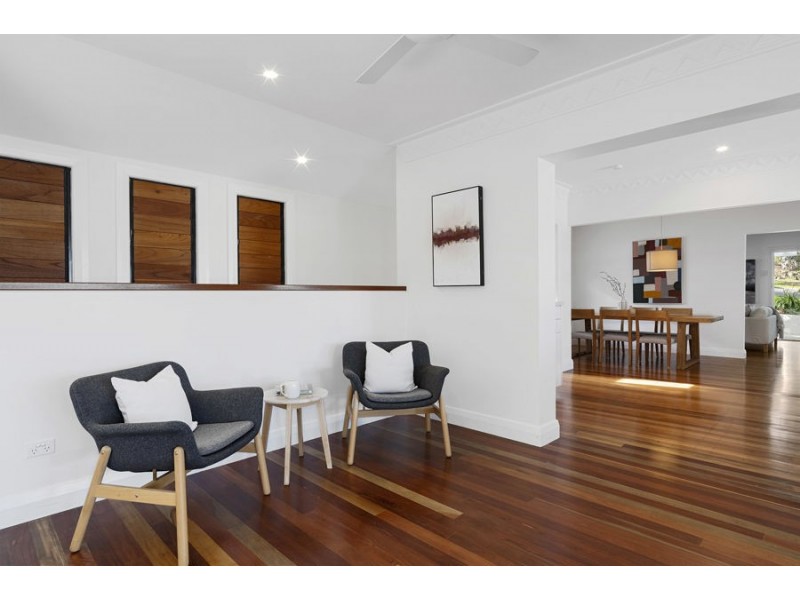 19 Park Street, Coorparoo QLD 4151