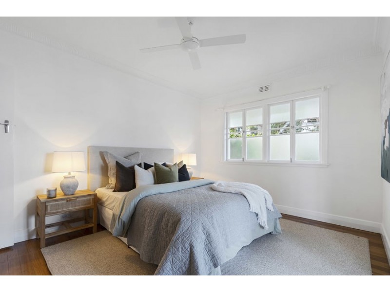 19 Park Street, Coorparoo QLD 4151