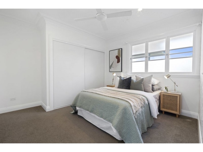 19 Park Street, Coorparoo QLD 4151