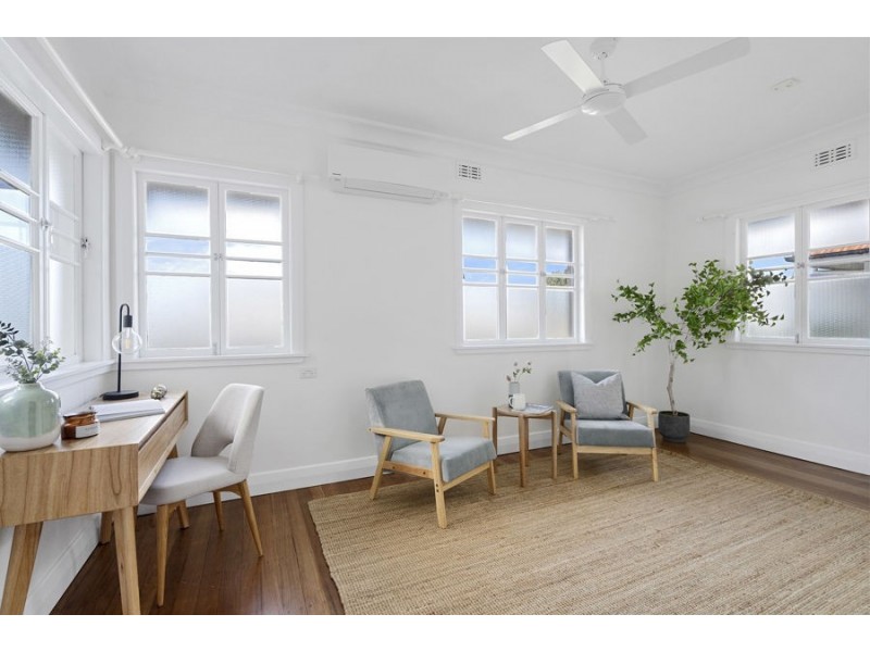 19 Park Street, Coorparoo QLD 4151