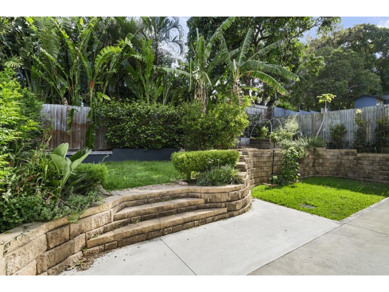 19 Park Street, Coorparoo QLD 4151