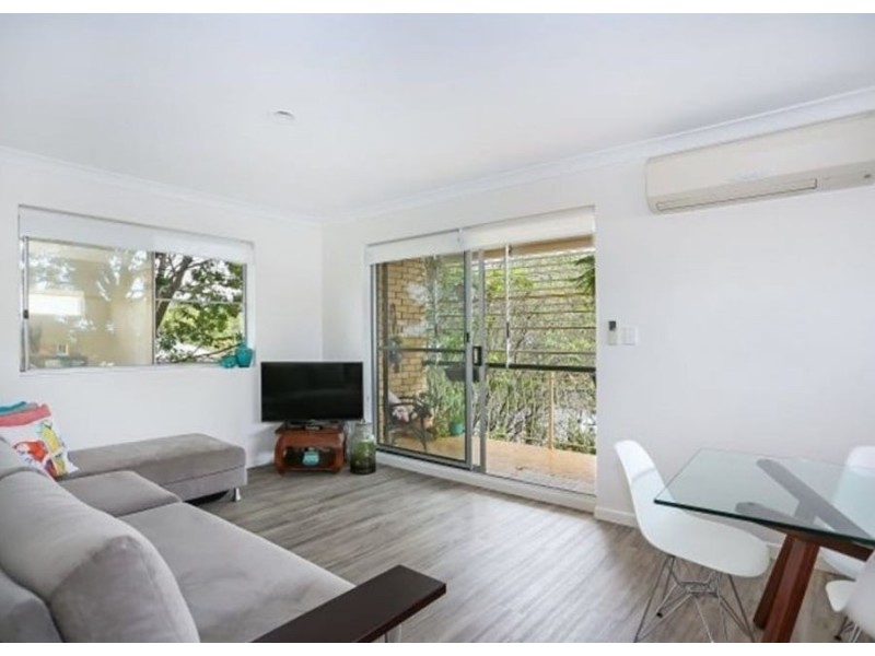 4/22 Princess st, Fairfield QLD 4103