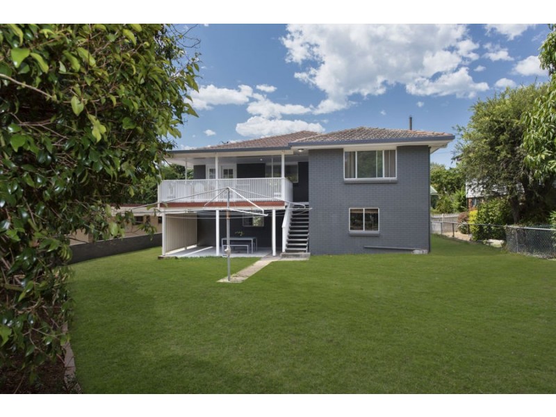 6 Kenrose Street, Carina QLD 4152