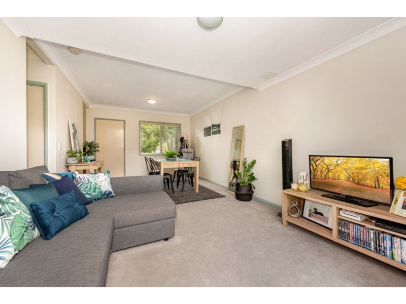 9/180 Seville rd, Holland Park QLD 4121