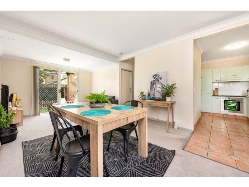 9/180 Seville rd, Holland Park QLD 4121