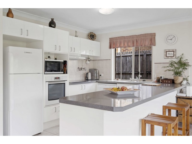 25 Mitchell Place, Belmont QLD 4153