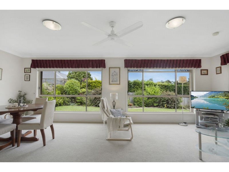 25 Mitchell Place, Belmont QLD 4153