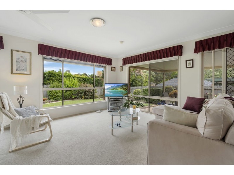 25 Mitchell Place, Belmont QLD 4153