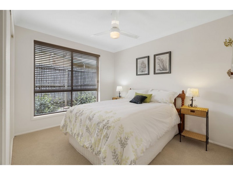 25 Mitchell Place, Belmont QLD 4153