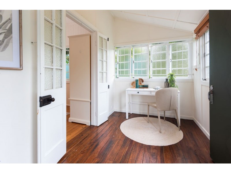 109 Waverley St, Annerley QLD 4103