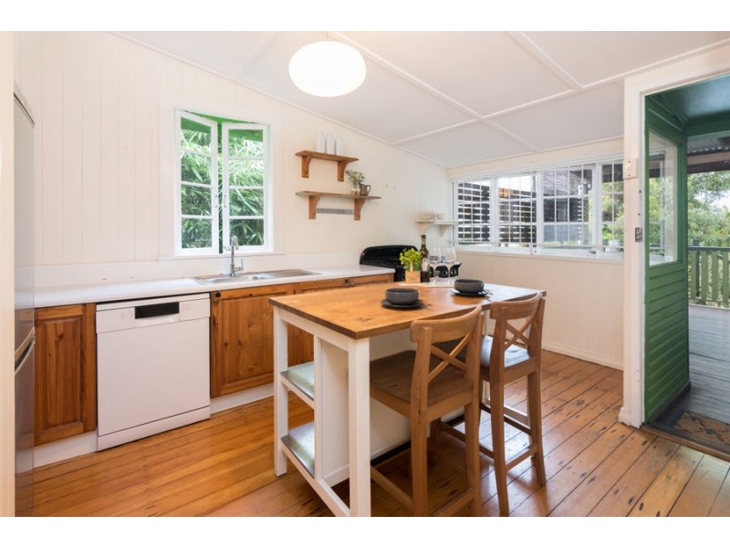 109 Waverley St, Annerley QLD 4103