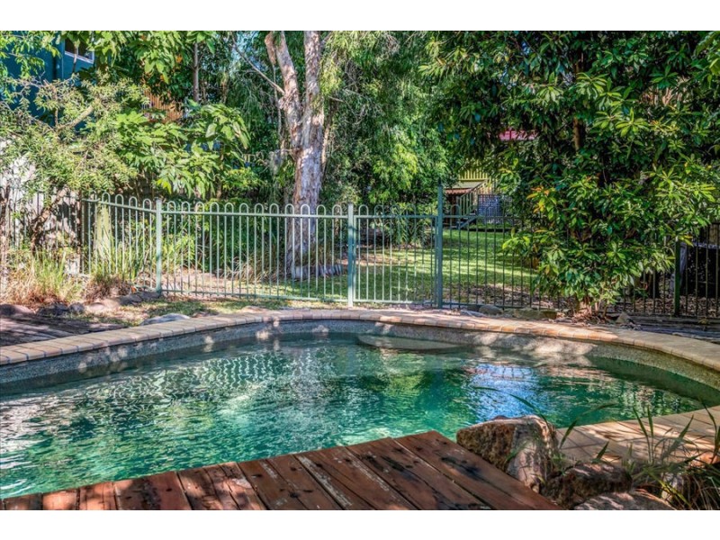 109 Waverley St, Annerley QLD 4103