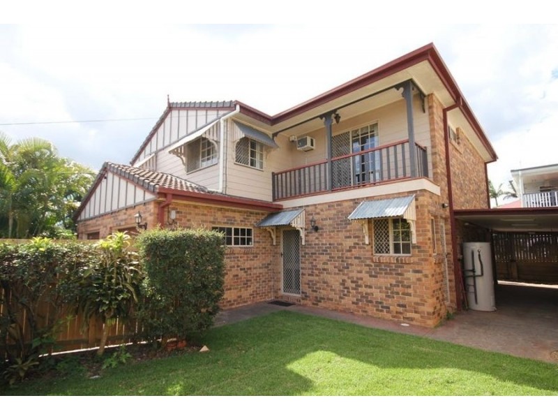 2/8 Poet St, Holland Park West QLD 4121