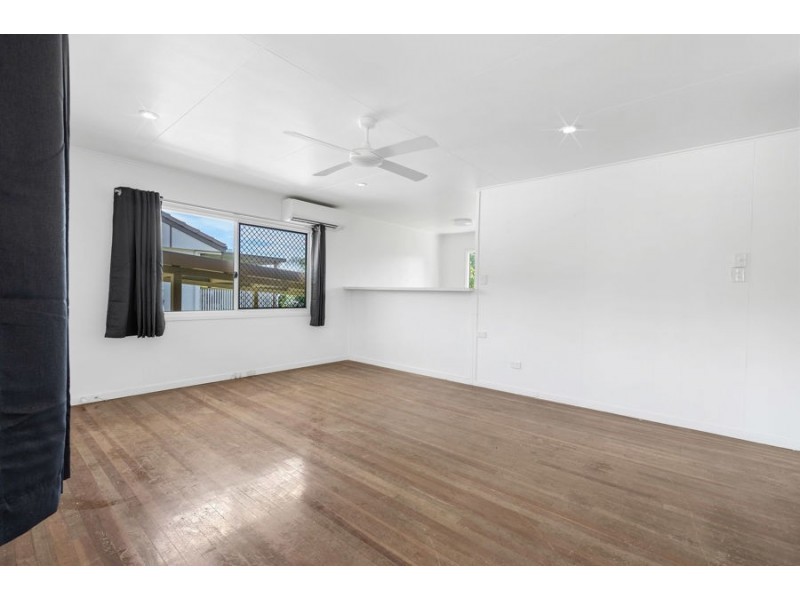 42 Arura Street, Mansfield QLD 4122