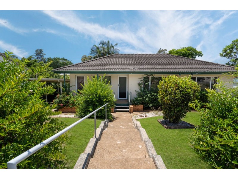 42 Arura Street, Mansfield QLD 4122